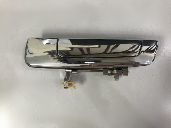 Tay mở cửa ngoài sau trái Mitsubishi Lancer 1997-2001