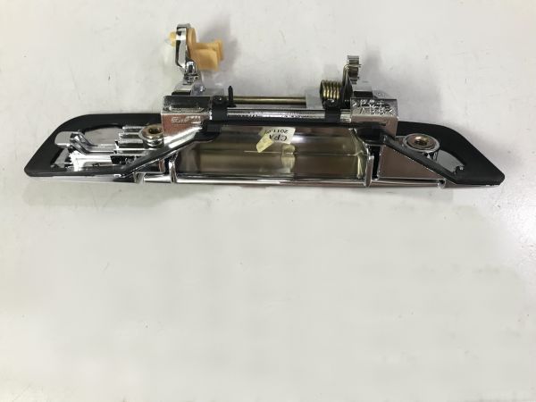 Tay mở cửa ngoài sau trái Mitsubishi Lancer 1997-2001
