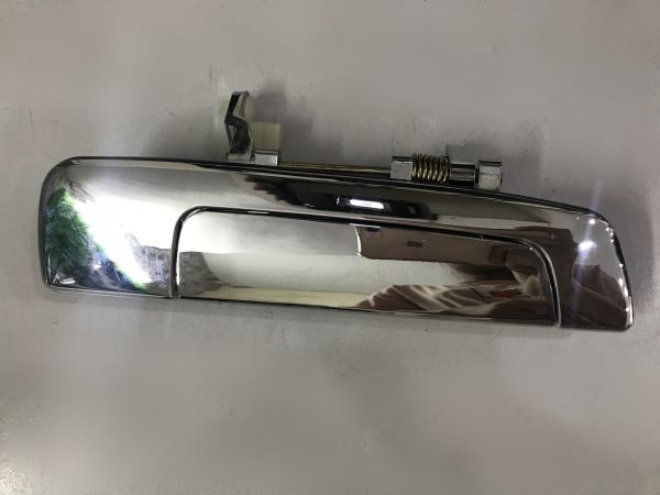 Tay mở cửa ngoài sau phải Mitsubishi Lancer 1997-2001