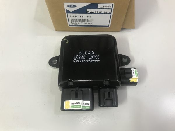 Trở quạt két nước Ford Escape 2.3 2002-2005