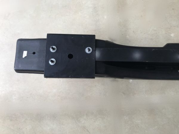 Xương đỡ ba đờ xốc Mazda 626 2001-2004