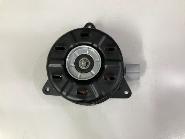Mô tơ quạt két nước Toyota Vios 2003-2007