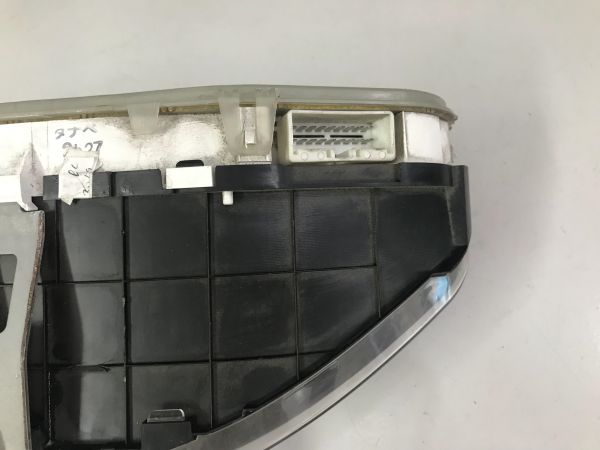 Đồng hồ Taplo bãi Ford Laser 1.8, 2001-2004 số sàn