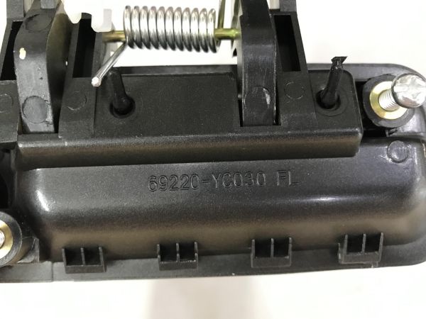 Tay mở ngoài trước trái Toyota Camry 1997-2001