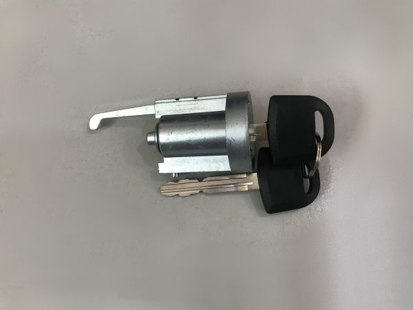 Bộ Ruột Ổ Khóa Đề + Chìa ISUZU TFR, xe bán tải Pick Up 1997-2002