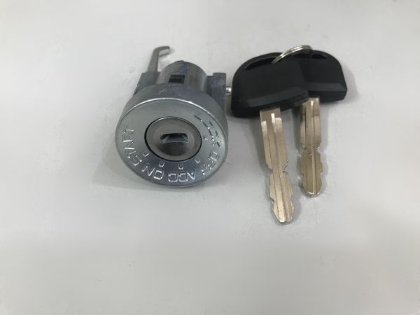 Bộ Ruột Ổ Khóa Đề + Chìa ISUZU TFR, xe bán tải Pick Up 1997-2002