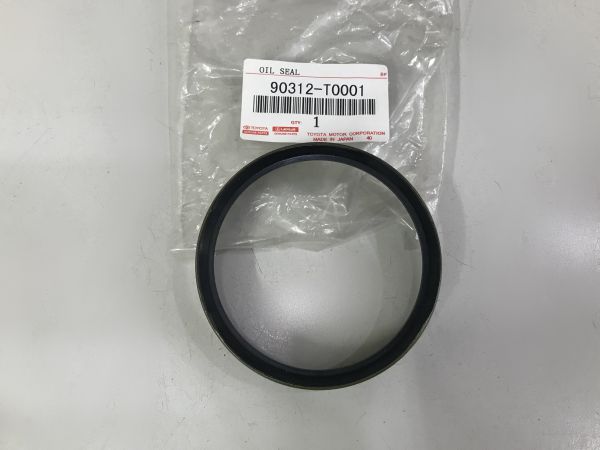 Phớt may ơ trước ngoài Toyota Hilux 2007-2011