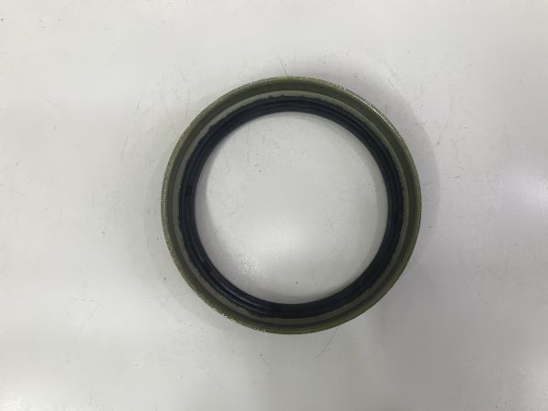 Phớt may ơ trước ngoài Toyota Hilux 2007-2011