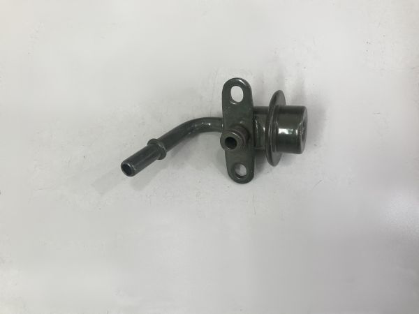 Van điều áp bơm xăng Ford Laser