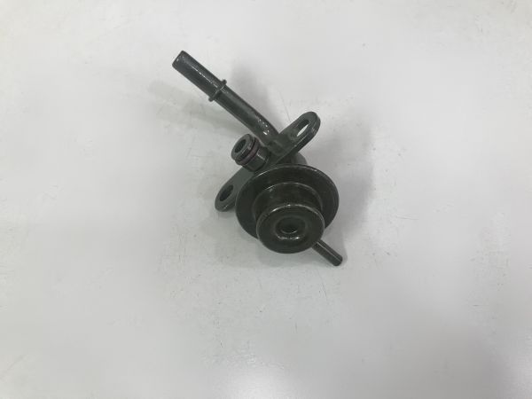 Van điều áp bơm xăng Ford Laser