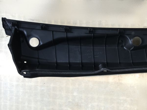 Ốp nhựa chân kính chắn gió trước Kia Carens 2008-2015