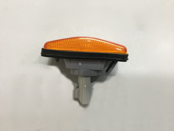 Đèn xi nhan tai xe Toyota Land Cruiser 1992-1997
