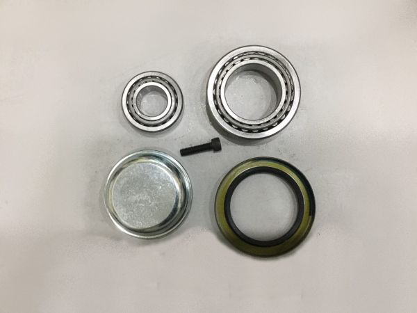 Bộ bi + phớt phanh trước Mercedes E240 2002-2007 