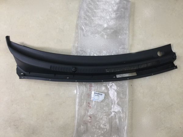 Ốp chân kính chắn gió phải Chevrolet Spark 2009-2011