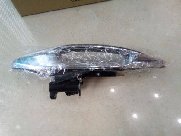 Tay mở ngoài sau phải mạ Toyota Land Cruiser,1998-2007