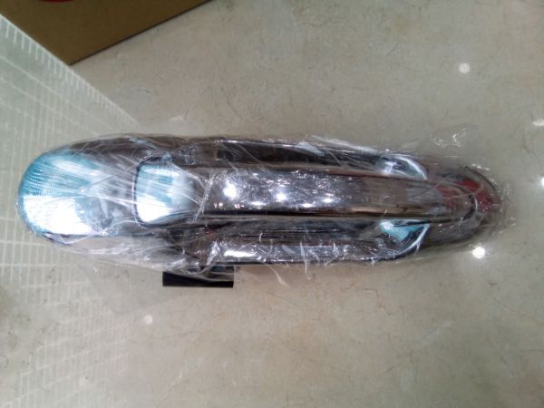Tay mở ngoài sau trái mạ Lexus LX470 ,1998-2005