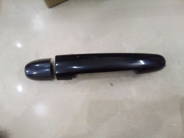 Tay mở ngoài trước phải (sơn đen), phần dài và ngắn Toyota RAV4,2000-2012