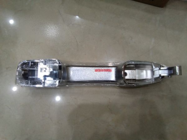 Tay mở ngoài trước phải (mạ) phần dài + ngắn Lexus LX570 /450 ,2015-2019