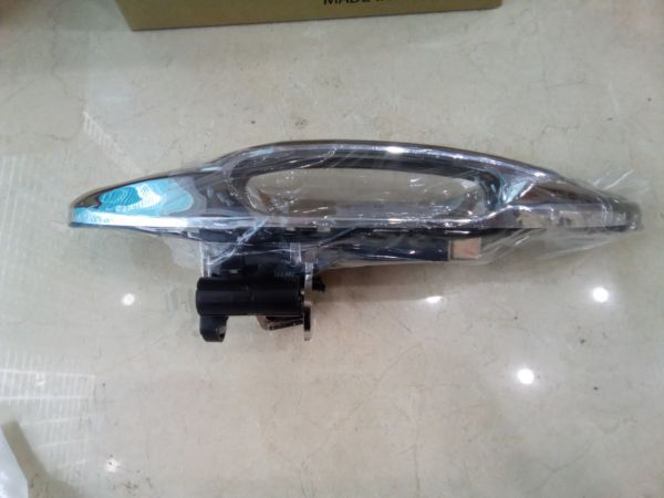 Tay mở ngoài trước trái mạ Lexus LX470 ,1998-2005