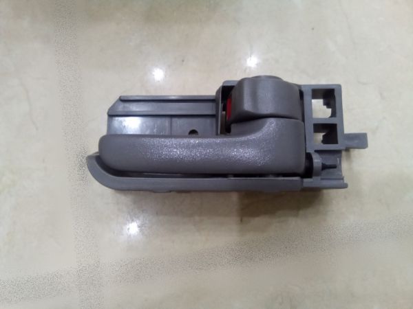 Tay mở trong phải ( xám) (trước=sau) Toyota Hilux,2008-2015
