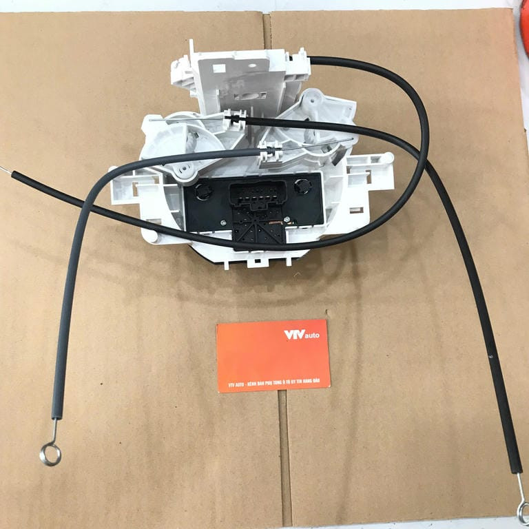 Cụm Công Tắc Điều Hòa Sunny 11-18, Oem: 27510-1HM5A
