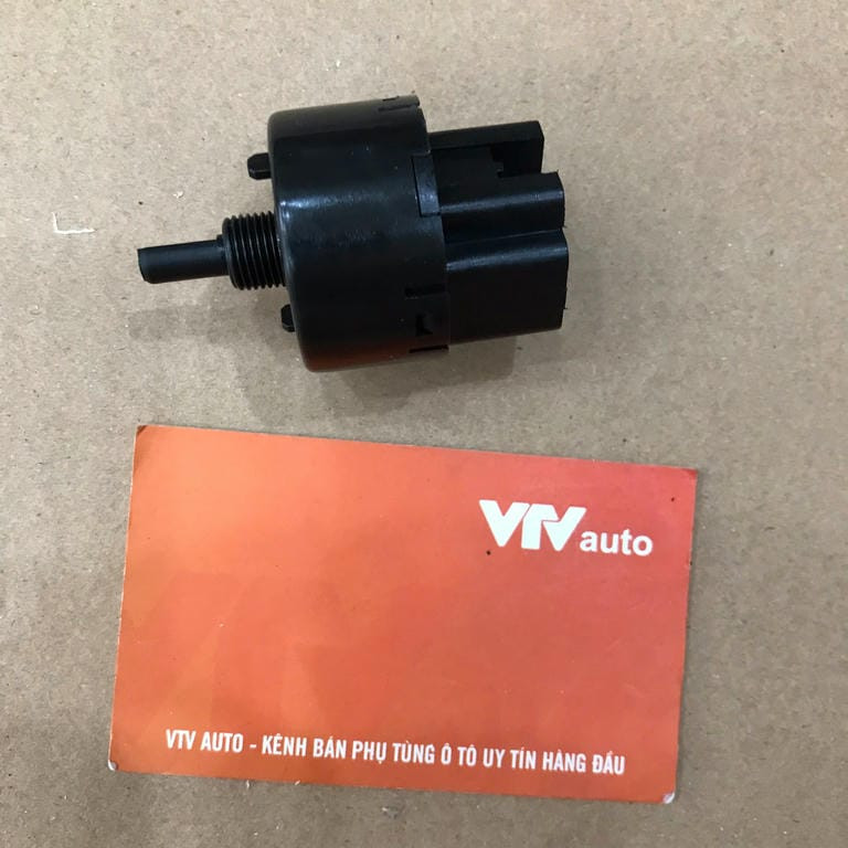Công Tắc Điểu Khiển Quạt Gió Điều Hòa Ford Ranger 03-11
Everest 05-15, Oem: UH71-61-C50