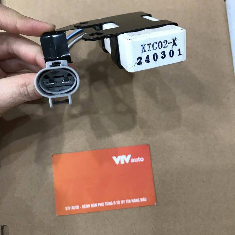 Trở Quạt Két Nước Altis 01-07, Vios 03-13, Oem: 85928-12010