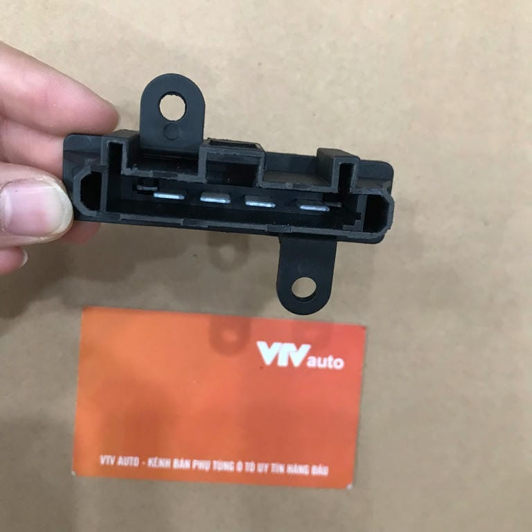 Trở Quạt Dàn Lạnh D-Max 03-12, X-Trail 02-07, Oem: 8-98049394-0