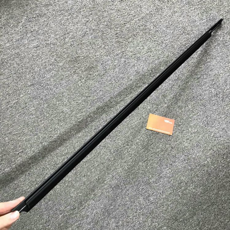 Nẹp chân kính ngoài trước trái (Saiya) Toyota Land Cruiser 2008-2015