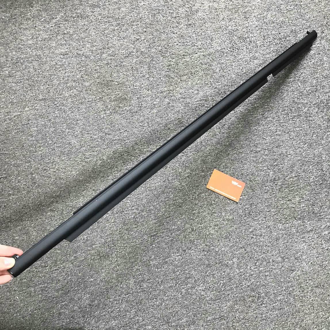 Nẹp chân kính ngoài sau phải (Saiya) Toyota Land Cruiser 2008-2015