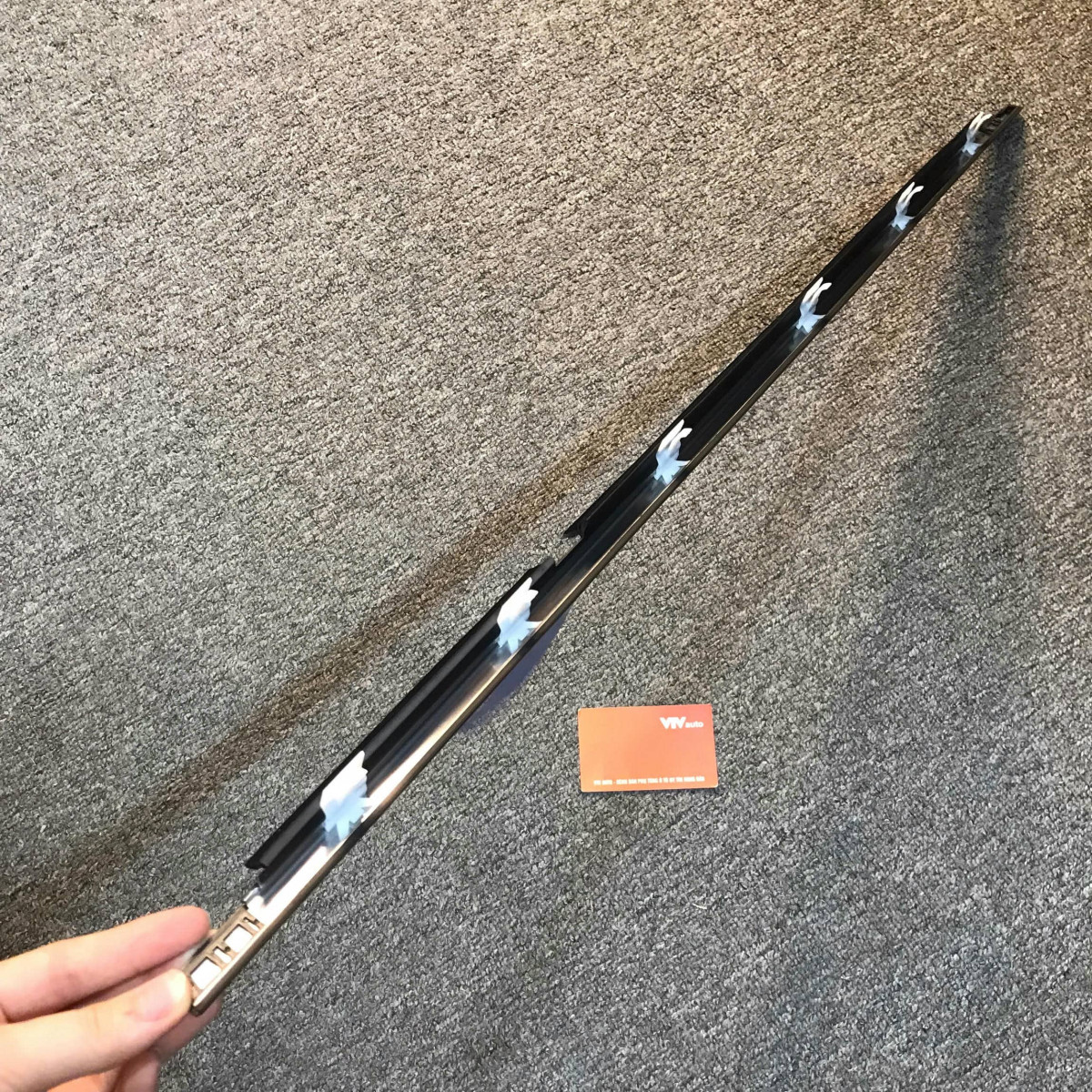 Nẹp chân kính ngoài sau trái (TWT) Toyota  Land Cruiser 1992-1997