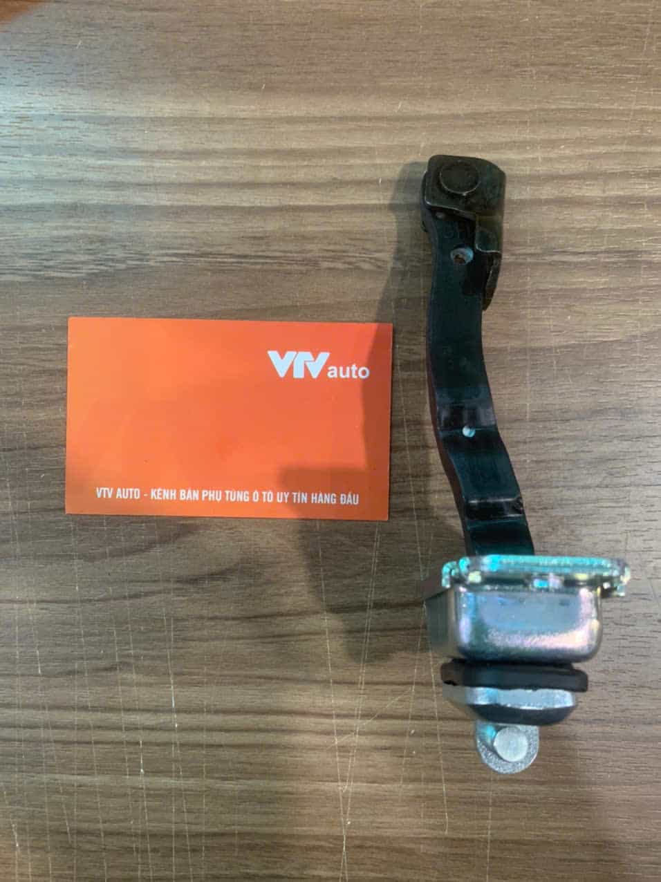 Hãm Cửa Trước Mazda 6 03-08 I GJ6A-58-270