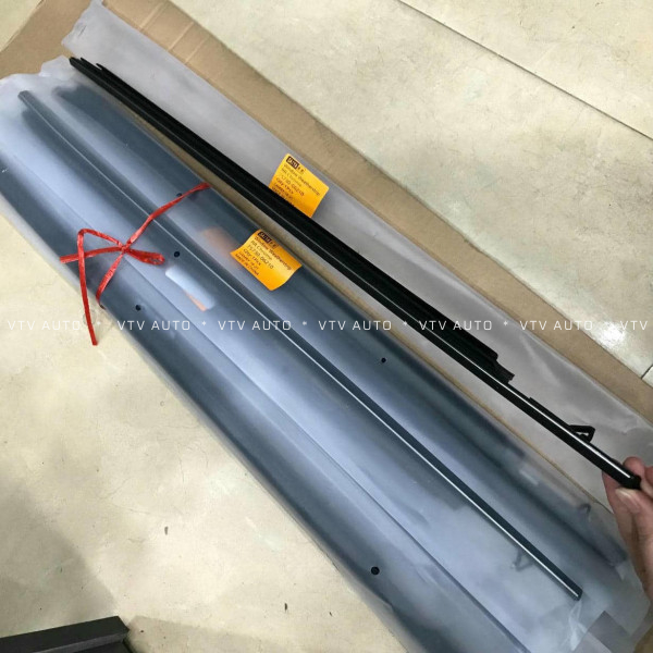 Nẹp Chân Kính Ngoài Sau Phải, Có Mạ (Saiya) Toyota Camry 2018-2021