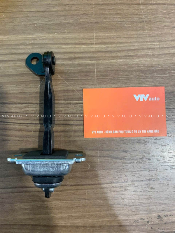 Hãm Cửa Sau Phải Hyundai Getz, Verna/ Accent 2008-2010 I 79490 1C000