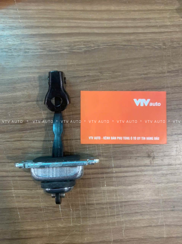 Hãm Cửa Trước Daewoo Magnus I 96326817