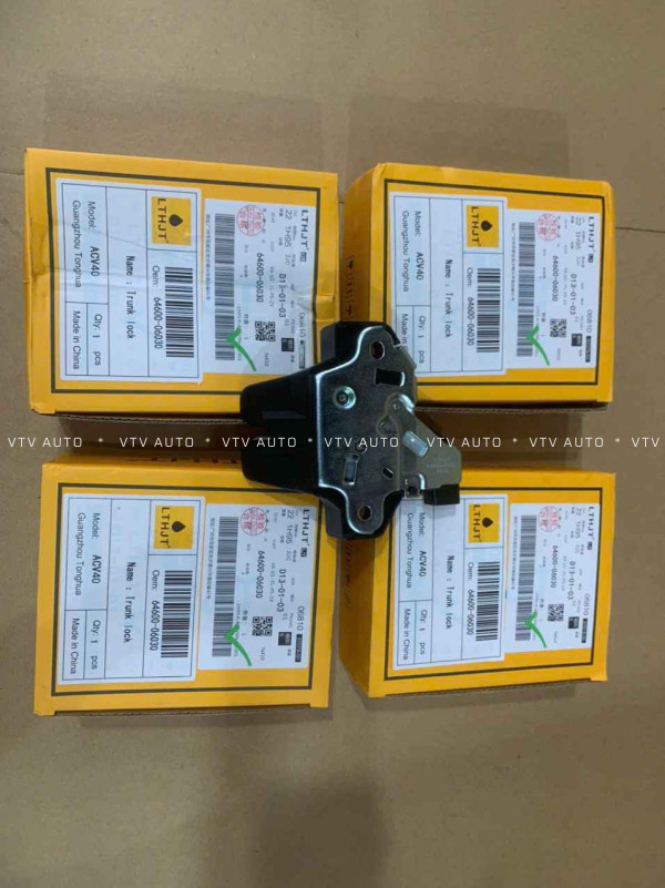 Khóa Ngậm Cốp Sau Camry  07-11