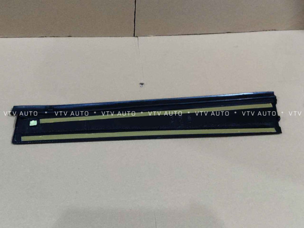 Ốp Nẹp Trụ Cửa Trước Trái Camry 07-11
