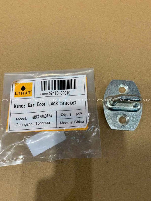 Chốt Móc Cánh Cửa Vào Khóa Ngậm Toyota Chung
