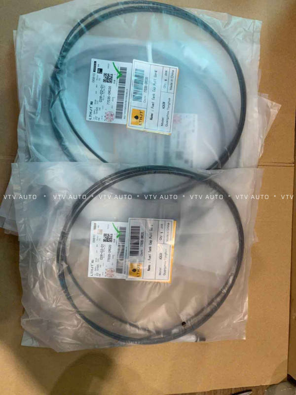 Dây Cáp Mở Nắp Bình Xăng Rav4 06-12