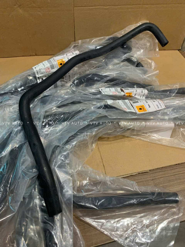 Cút Nước Nóng, Ống Nước Nóng Đường Vào Dàn Sưởi  Prado 03-08, 4Runner 02-09, Fj Cruiser 02-09 Máy 1Gr