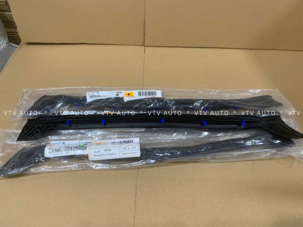 Gioăng Mép Dưới Cửa Sau Phải Lexus Gx460 Gx400 09-13