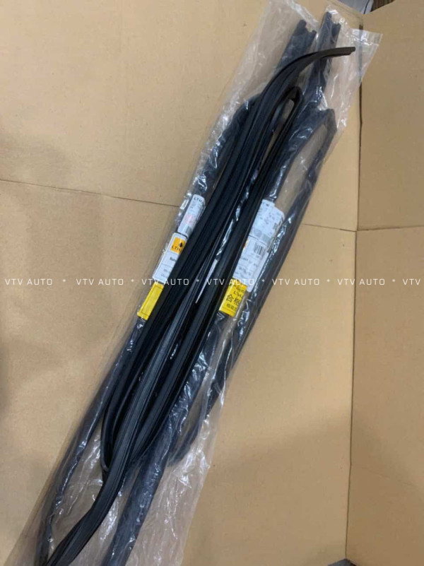 Gioăng Dẫn Kính, Trượt Kính Sau Trái Toyota Prado 09-20