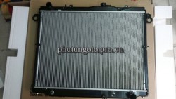 Két nước làm mát Lexus LX470